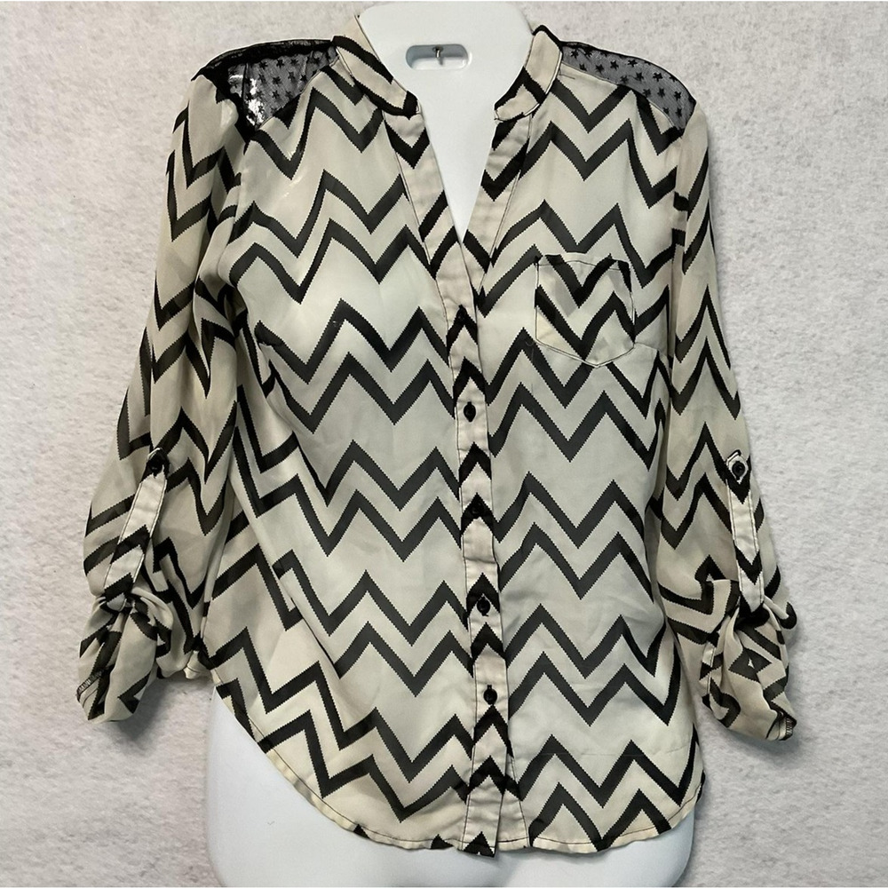 Charlotte Russe Shirt Womens Small Black White Chevron Mesh Drawstring Made USA